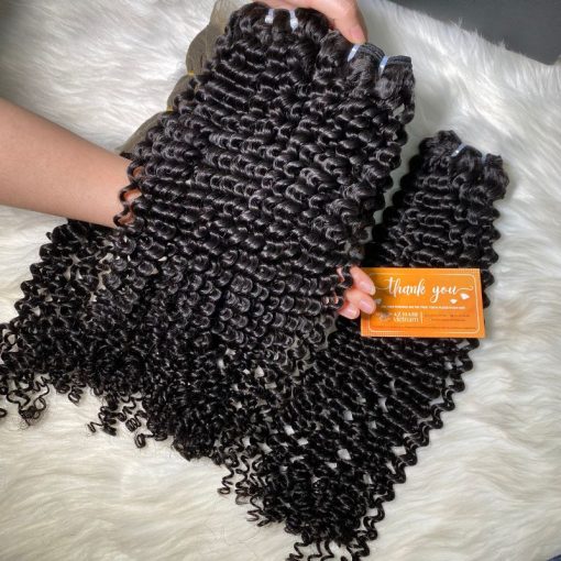 High-quality-Weft-Curly-Hair-Extensions-Premium-Hair-Quality-100%-Raw-Hair